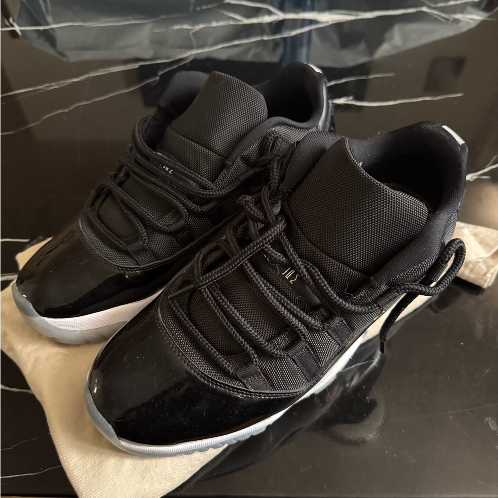 Men's Black Sneakers